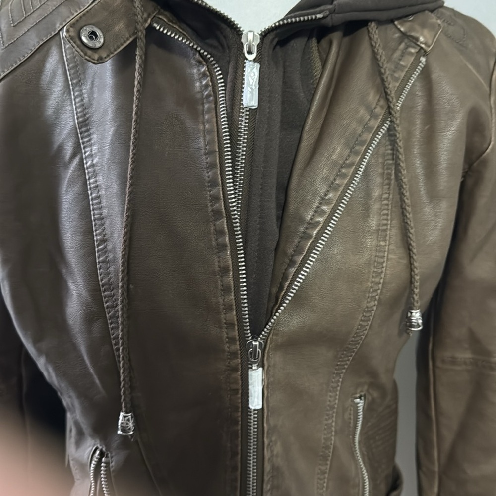 New Lock and Love Faux Leather Jacket Women Motorcycle Coat with Removable Hood - Picture 2 of 10